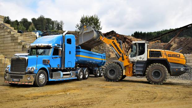 Liebherr extrait de la grauwacke en Allemagne