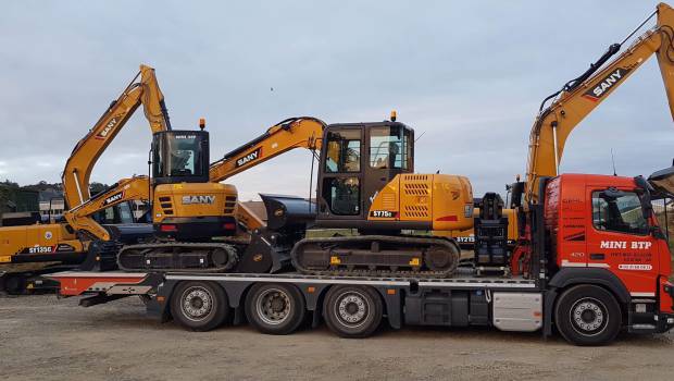 Mini-BTP monte en gamme avec Sany