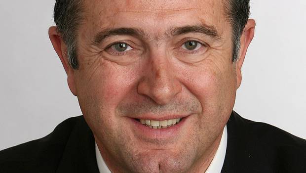 Remaniement : Travert remercié et création d'un grand ministère des Territoires