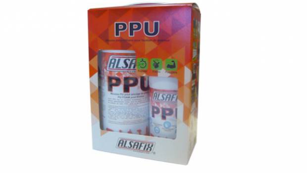 Une mousse pour l'ancrage des poteaux