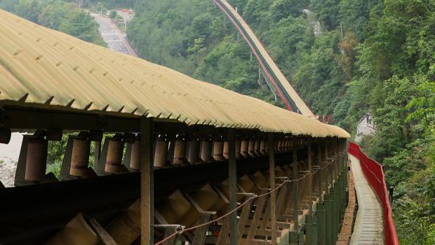 Un convoyeur de 13,7 km dans le Sichuan