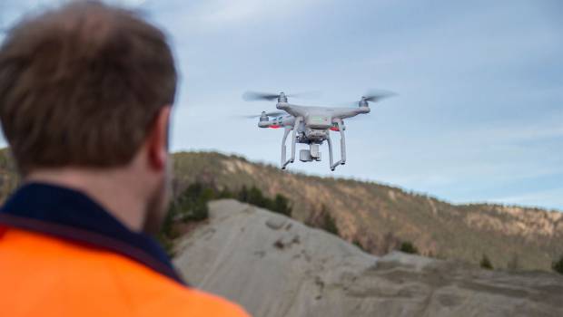 Les drones Parrot battent de l’aile