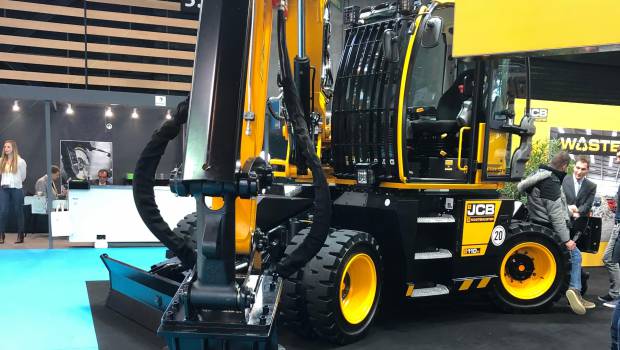 L’Hydradig se fraie parmi les déchets