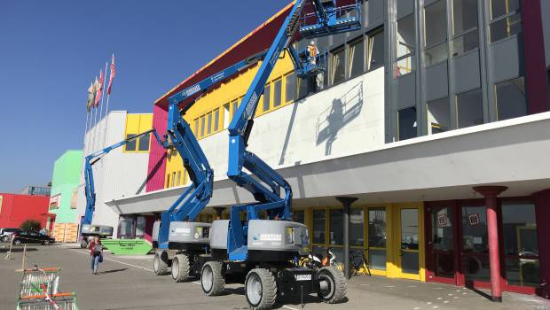 Trois nacelles Genie font dans le bricolage en Allemagne