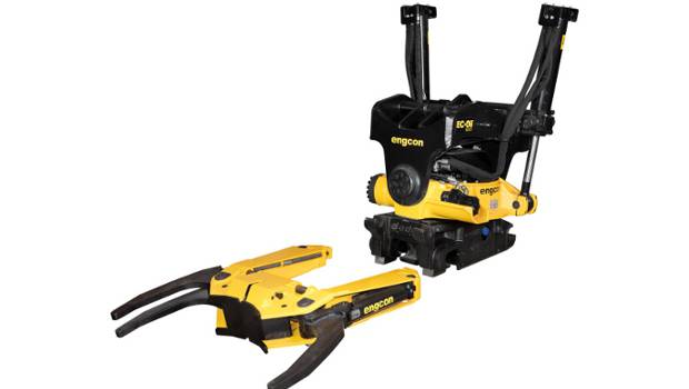 Une pince intégrée amovible pour tiltrotateur Engcon