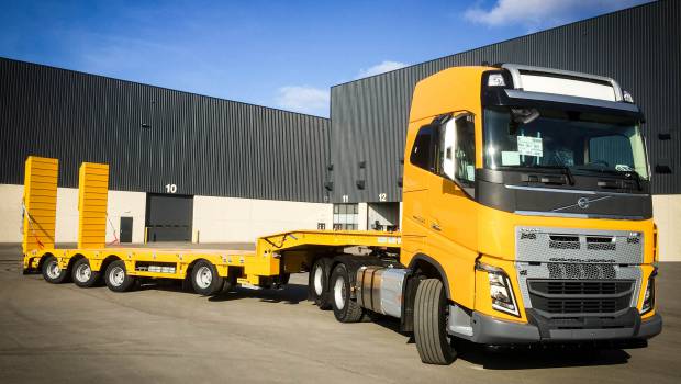 Bouvelot Transports séduit par les semi-remorques Faymonville