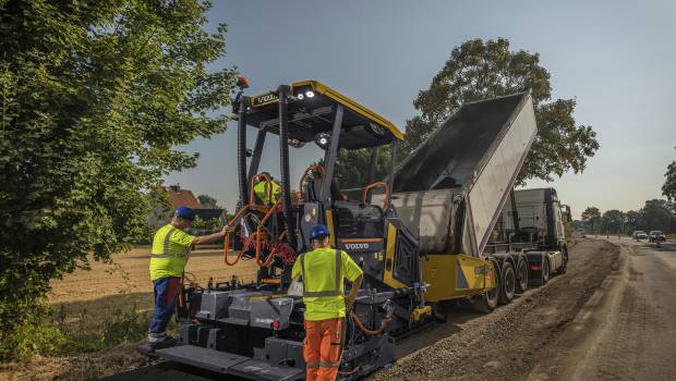Des finisseurs urbains chez Volvo CE