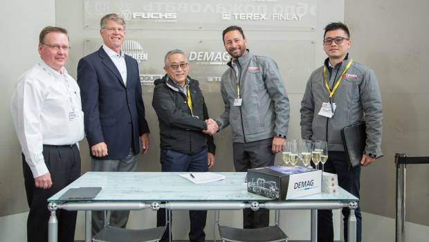 Mobile Cranes Asia acquiert une grue Demag AC 350-6