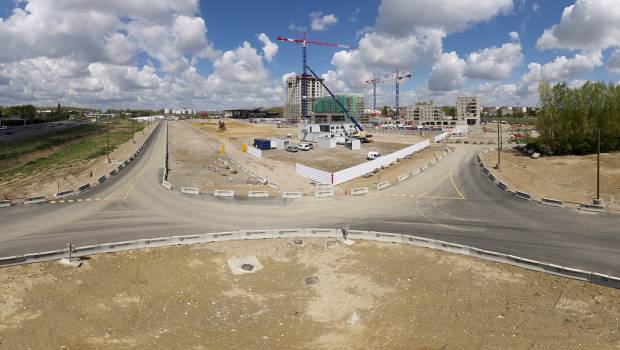 Une grave bitume pour le passage de machines hors-normes