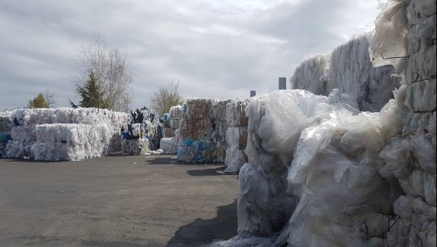 Le plastique recyclé s’emballe