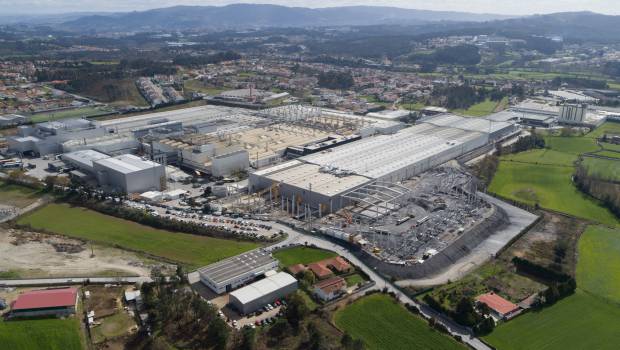 Continental agrandit son usine de Lousado