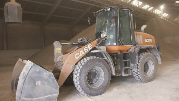 Soka améliore sa productivité avec une chargeuse Case 521G