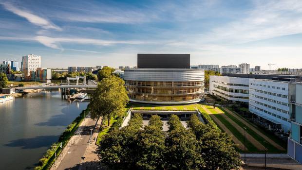 Une centrale solaire pour la cité des congrès de Nantes