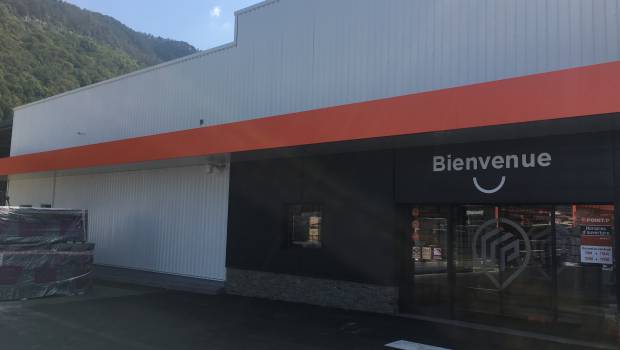 Point.P réorganise son point de vente d'Annecy