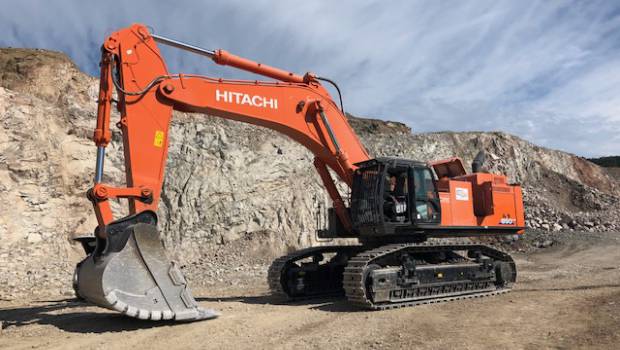 Deux pelles de carrière Hitachi livrées par Teramat depuis la rentrée