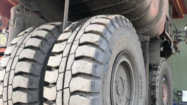 Des pneus Magna avec 2 357 heures au compteur en Australie
