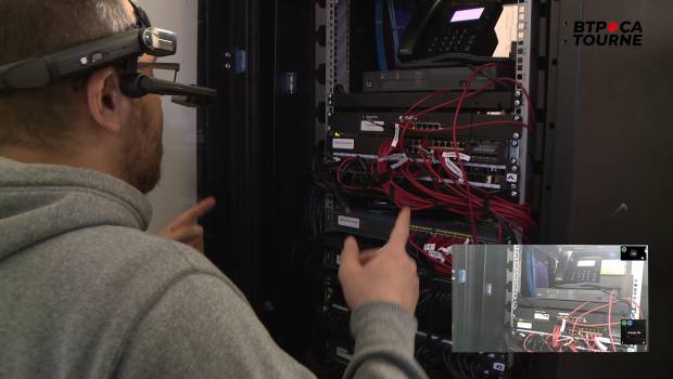 Sébastien teste les lunettes connectées d'Expert Téléportation