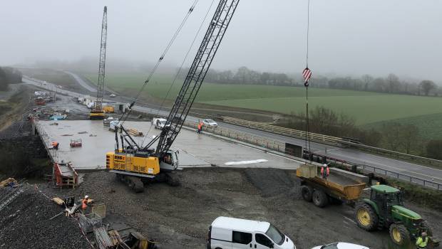 Une grue Sennebogen 655HD rejoint le parc de Lepine TP