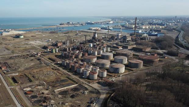 A Dunkerque, Colas a terminé le gigantesque chantier de désamiantage-démantèlement de l'ancienne raffinerie