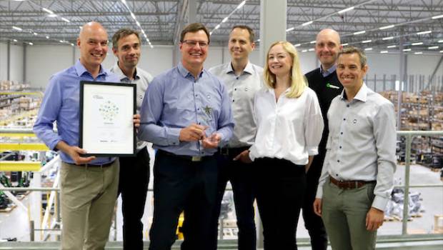 Steelwrist distingué