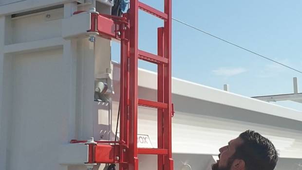 Bennes Vincent propose une échelle adaptée à la norme ridelle