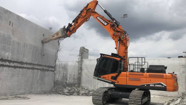 Pelle de démolition : et de 3 pour Doosan !