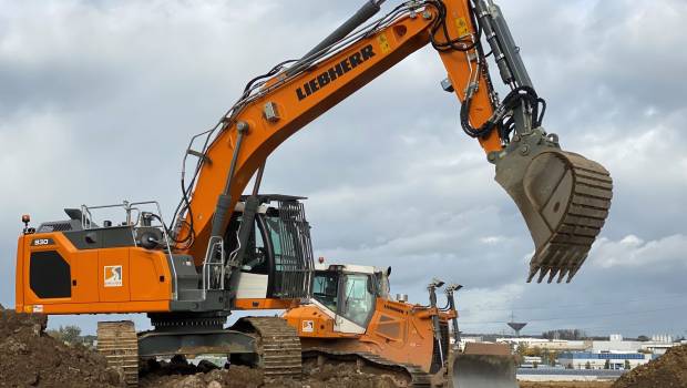 Une R 922 et une R930 pour Lise & Fils