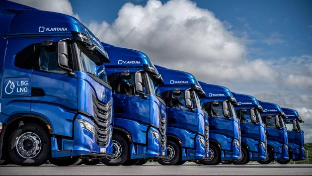 65 camions Iveco S-WAY GNL pour le transporteur lituanien Vlantana