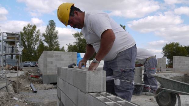 77 % des artisans renouent avec la confiance