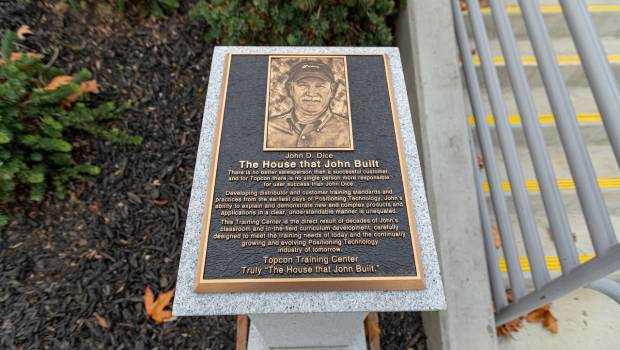 Topcon agrandit son siège mondial