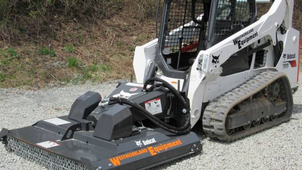 Le Bruschcat, nouvelle accessoire pour les mini-chargeuses