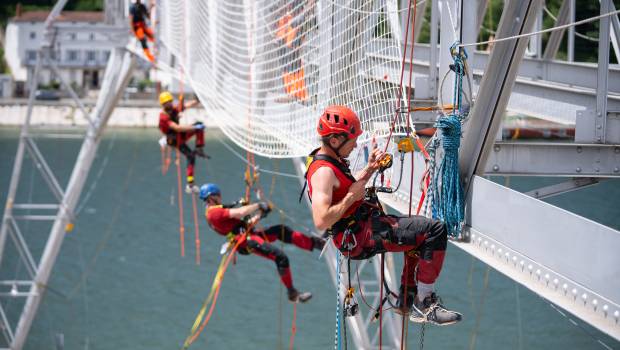 Les cordistes tiennent haut la corde à Lyon