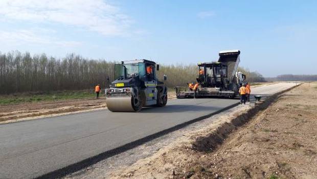 Du béton compacté routier Lafarge appliqué à Bernières sur Seine