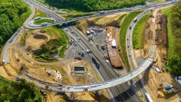 A11 à Porte de Gesvres : pose et bétonnage du  tablier du viaduc est