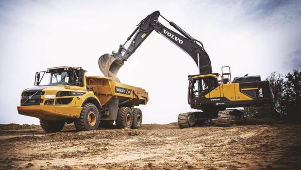 La première Volvo EC380 Hybride mise en service en Europe