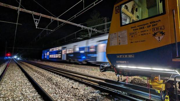 Le train usine BOA serpente en zone hyper dense