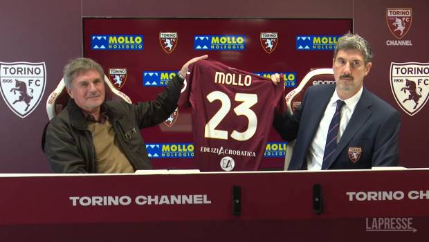 Mollo Noleggio derrière le Toro