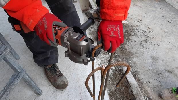 ATDV lance une découpeuse de fers à béton puissante et autonome