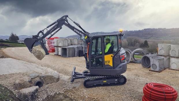 Volvo renforce sa gamme de mini-pelles