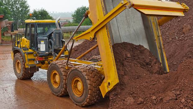 Bell et Allison Transmission bravent les argiles pour Sandritter Transport