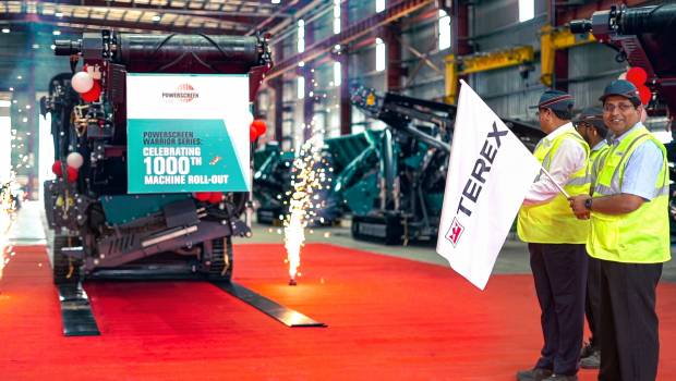 Powerscreen fête la production du 1000ème Warrior en Inde