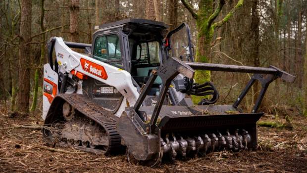Le Bobcat T86, star du broyage forestier - Retour d'expérience