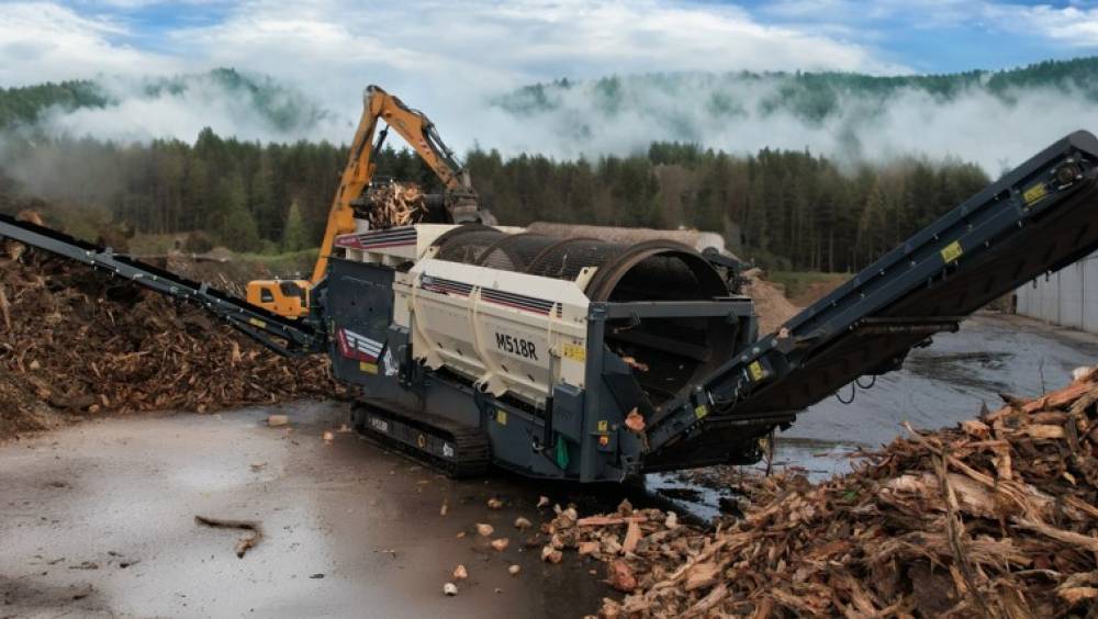 MDS sort le nouveau trommel de recyclage compact M518R