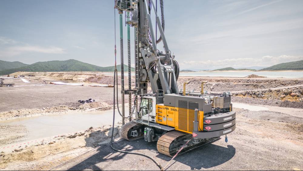 Liebherr fore dans une mine de cuivre en Bulgarie