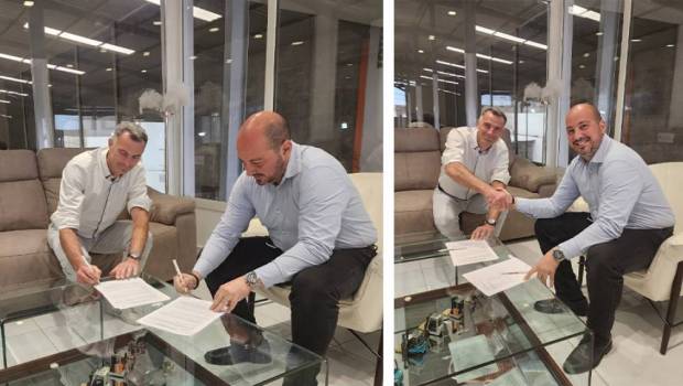 Haulotte maille son réseau en Afrique