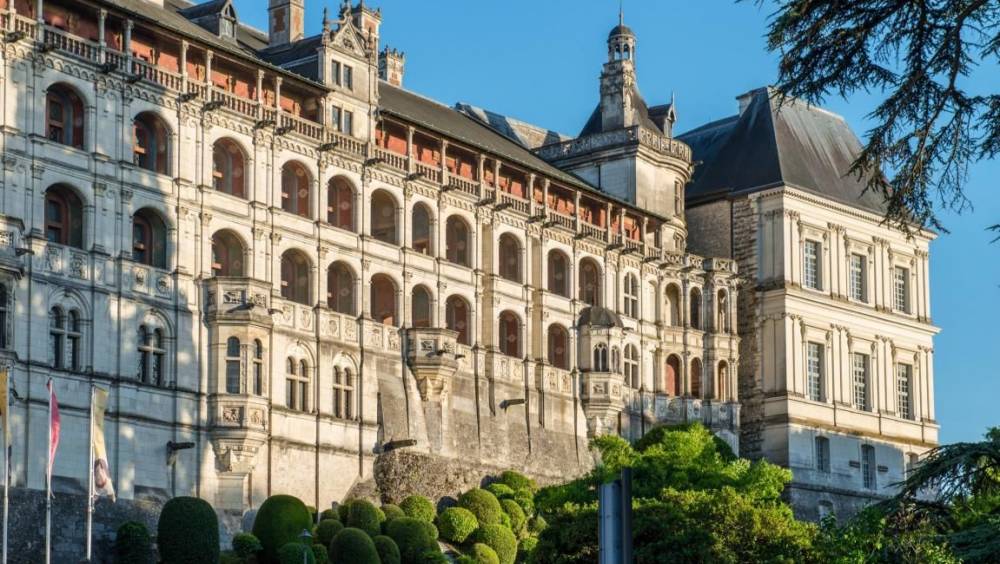 Loxam, un mécénat royal