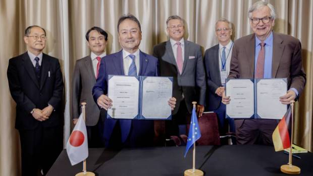 Daimler Trucks et Kawasaki coopèrent sur l'hydrogène liquide