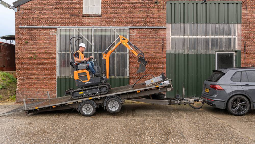 Une mini-pelle d'1 tonne chez Develon