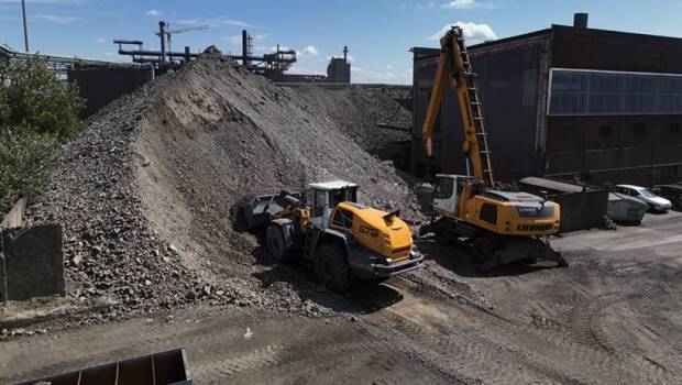 HEIS déploie un trio de machines Liebherr