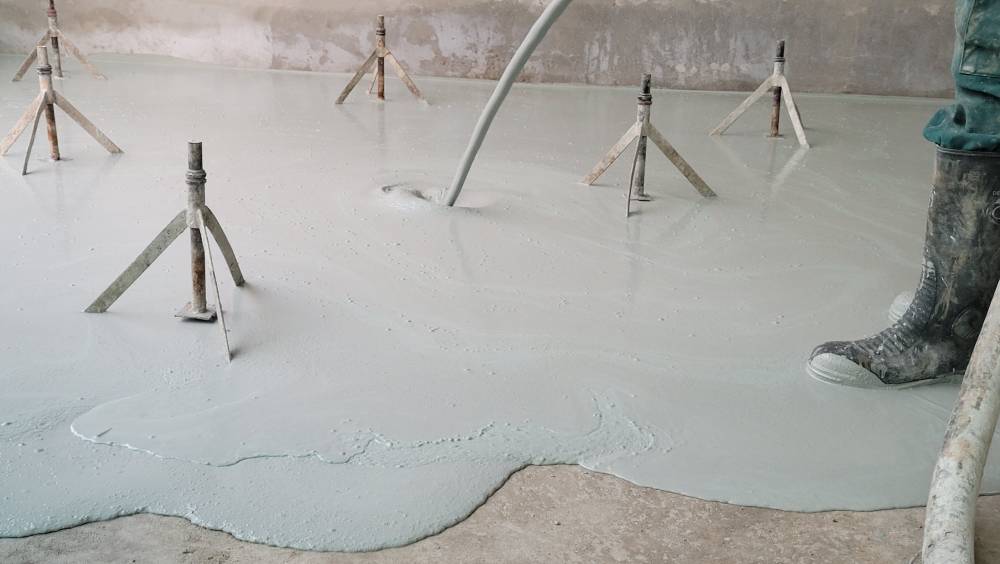 Anhydritec développe une chape ultra fine sur polyane et isolants